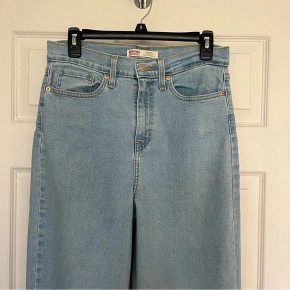 High Rise Loose Straight Jeans Light Wash Raw Hem Size 6 - Picture 4 of 10